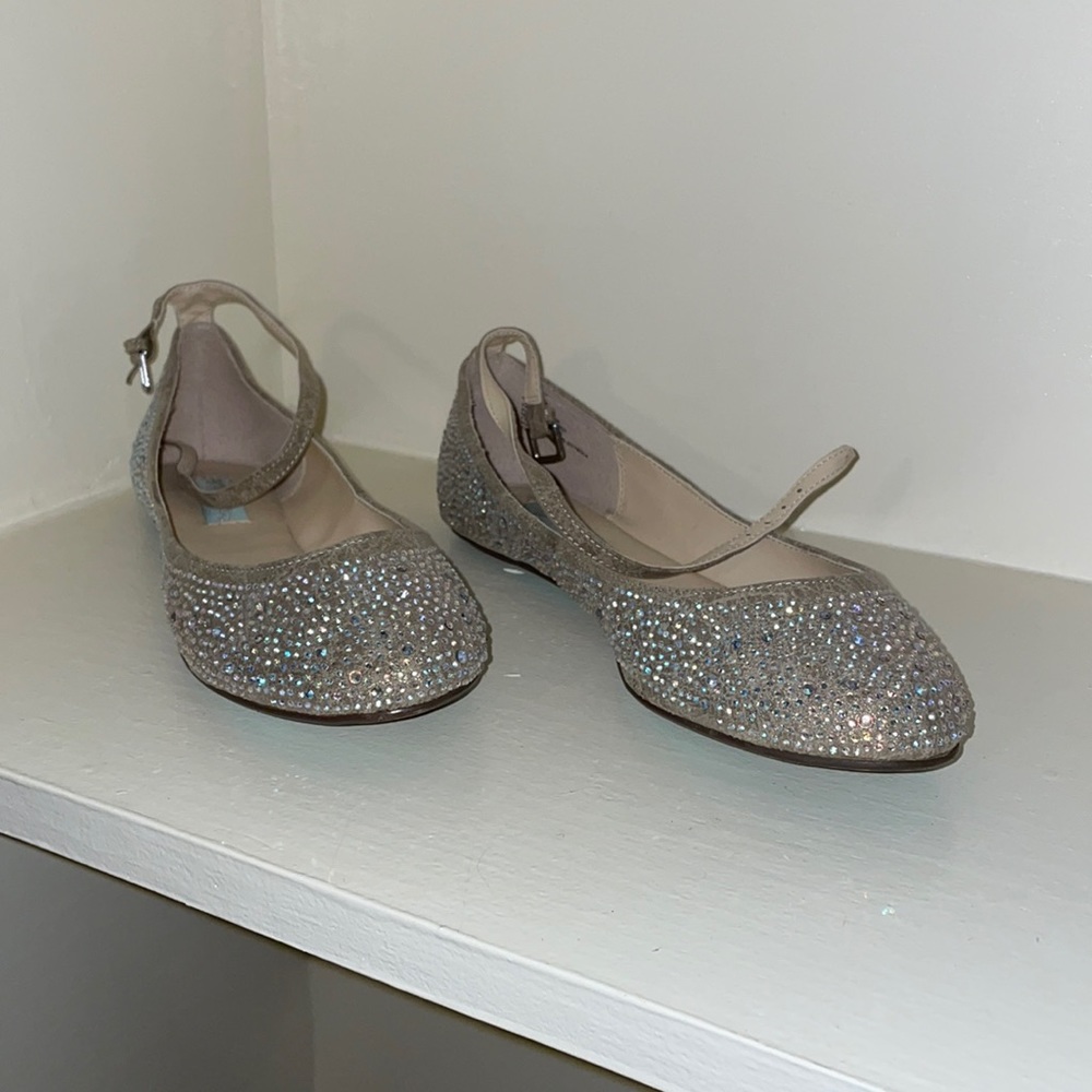 Blue by Betsey Johnson Flats